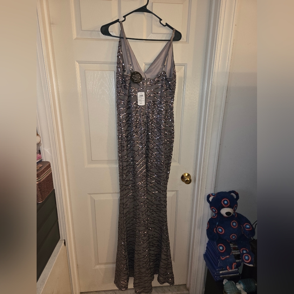 Windsor Plus Silver Sequin Dress - Picture 3 of 3